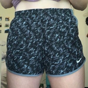 black camo nike fits